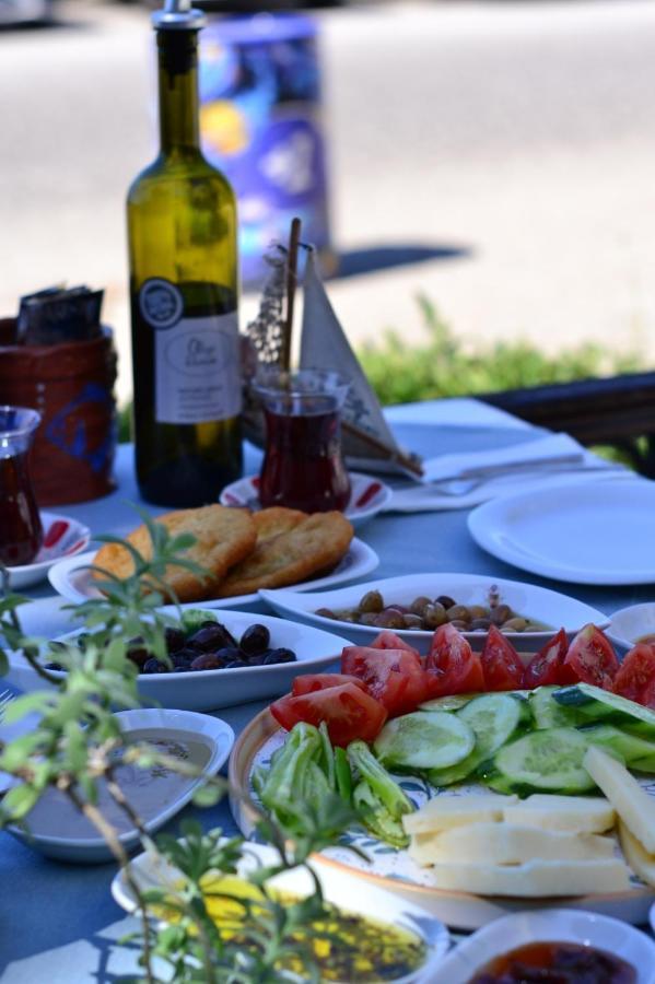 Aliye Hanim Hotel Айвалык Экстерьер фото