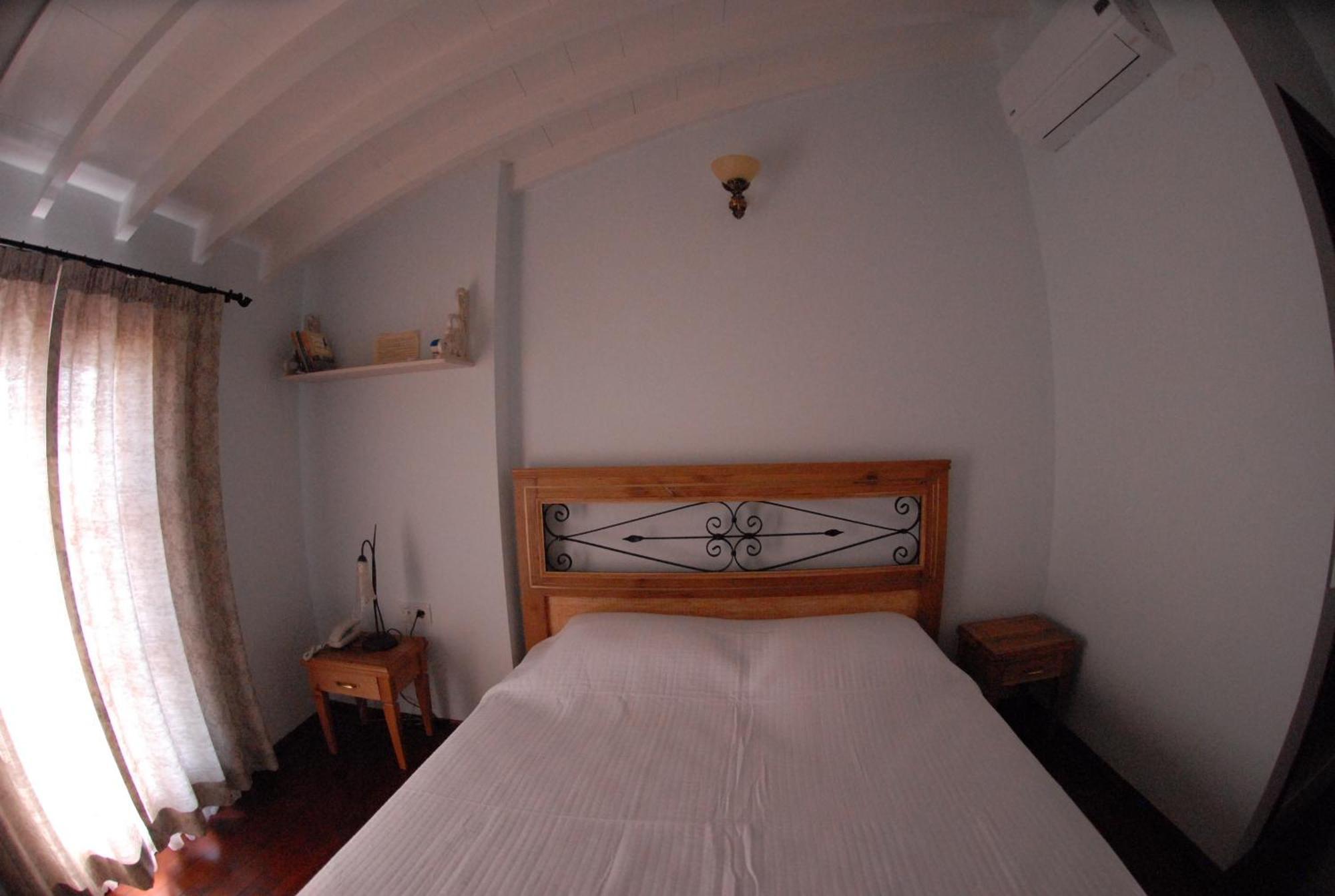 Aliye Hanim Hotel Айвалык Экстерьер фото