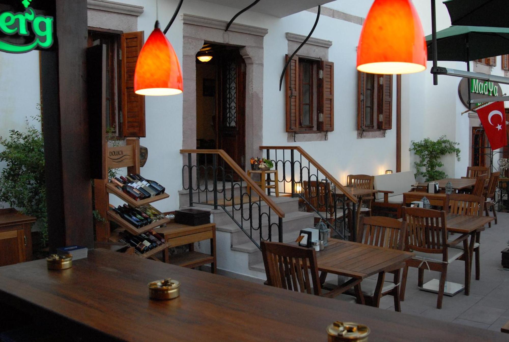 Aliye Hanim Hotel Айвалык Экстерьер фото